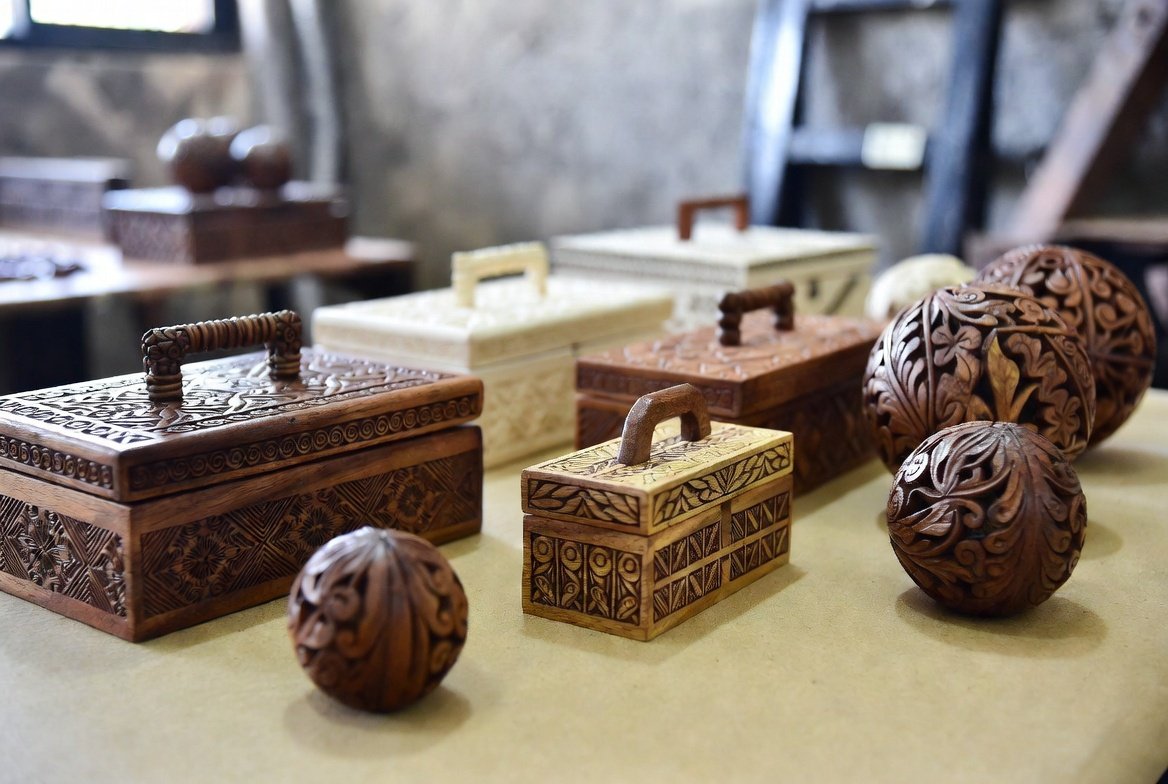 Wooden handicrafts and carved boxes